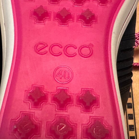 Women's Ecco Size 40 Hydromax Black & Pink Leather spikeless Golf Shoes - Picture 9 of 9